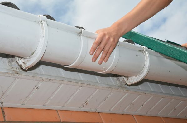 Gutter Reattachment in Weaverville