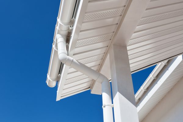 Vinyl Gutter Mounting