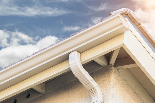 Seamless Gutter Replacement in Weaverville